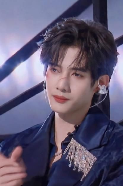 创造营4排名票数差距大！首A仅排第五，榜一榜二炒CP遥遥领先