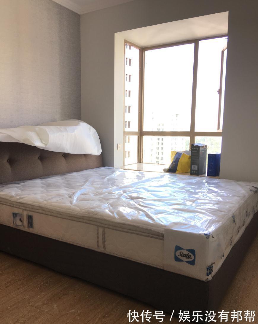 客餐厅|老婆硬要在厕所装“护栏”,客厅隔一间房,完工后惊了!谁见过