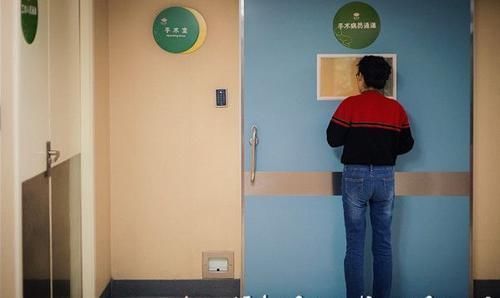 大宝|“你在产房拼命,可产房外的爸爸却是这样的!”