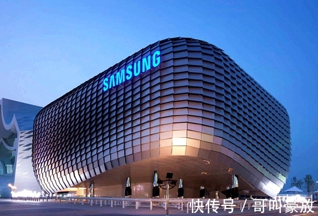 太阳国|差距太明显！我们排队抢购iPhone13，韩国民众把三星捧成科技巨头