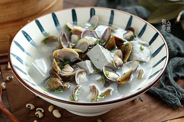 黑豆|它被称为“淡水鲍鱼”，一捡一篮子，鲜甜肥美，可惜很多人不懂吃