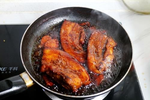 周末在家，用平底锅给孩子做“叉烧肉”，神仙美味
