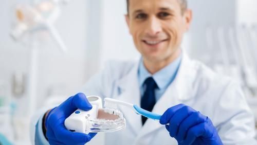 过敏性鼻炎|一到春季就难受？过敏性鼻炎想过好“敏感季”，得做上5件事