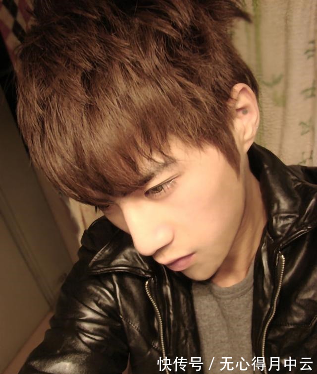 《追光吧》开播,金星片段被删减,30岁的姜潮年龄被质疑