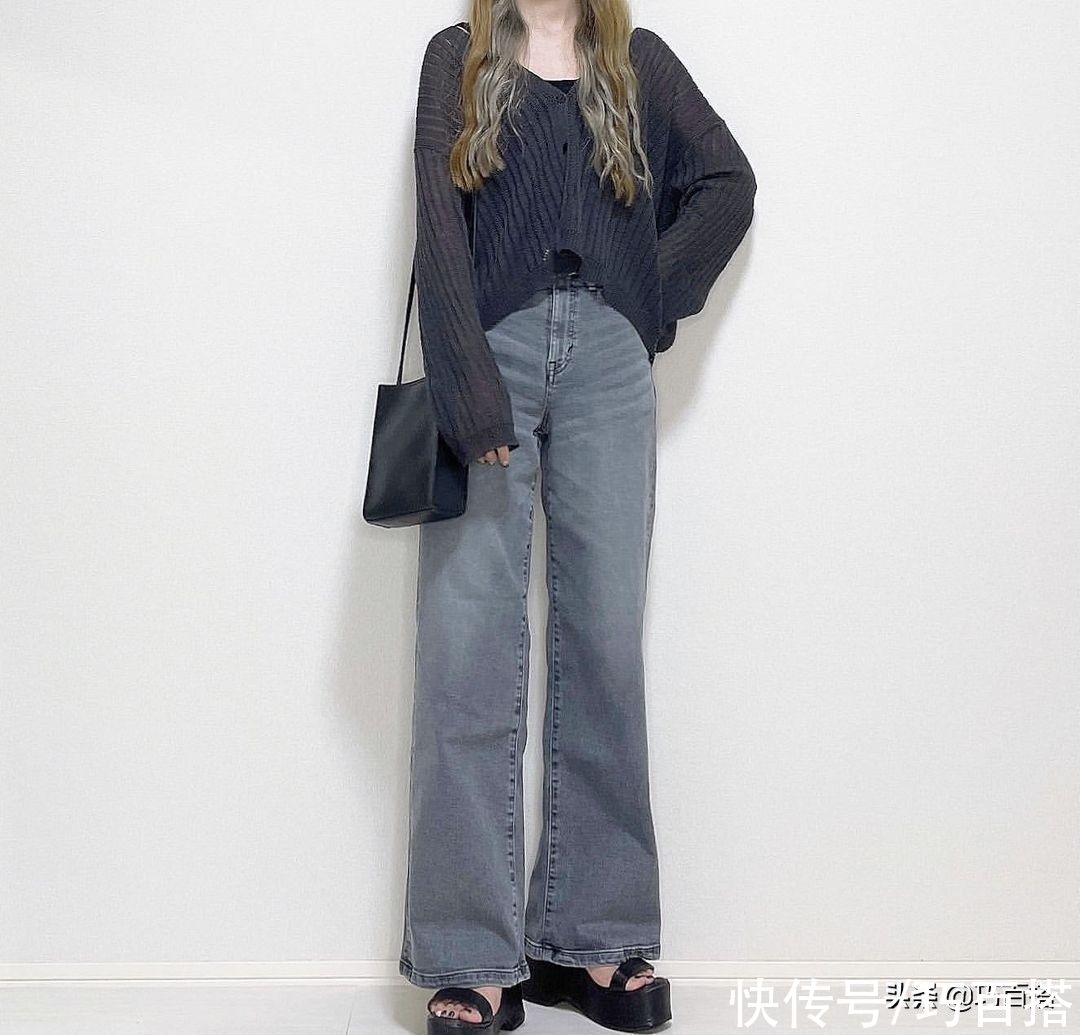 身形|趁树叶还没变黄，再来一波以黑白为主题的穿搭吧！保证让你很满意