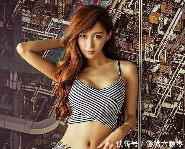 街拍:文艺清新热辣性感的美女,打扮纤细腰肢很有范儿!