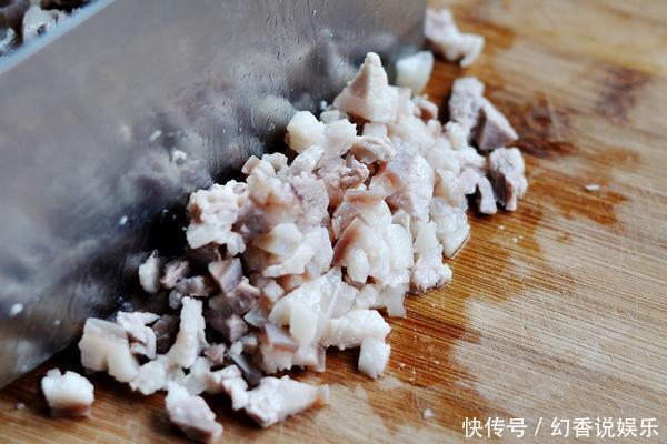 满嘴|好吃流油的鲜肉包子，入口即化，让你满嘴流油，一口气能吃五六个