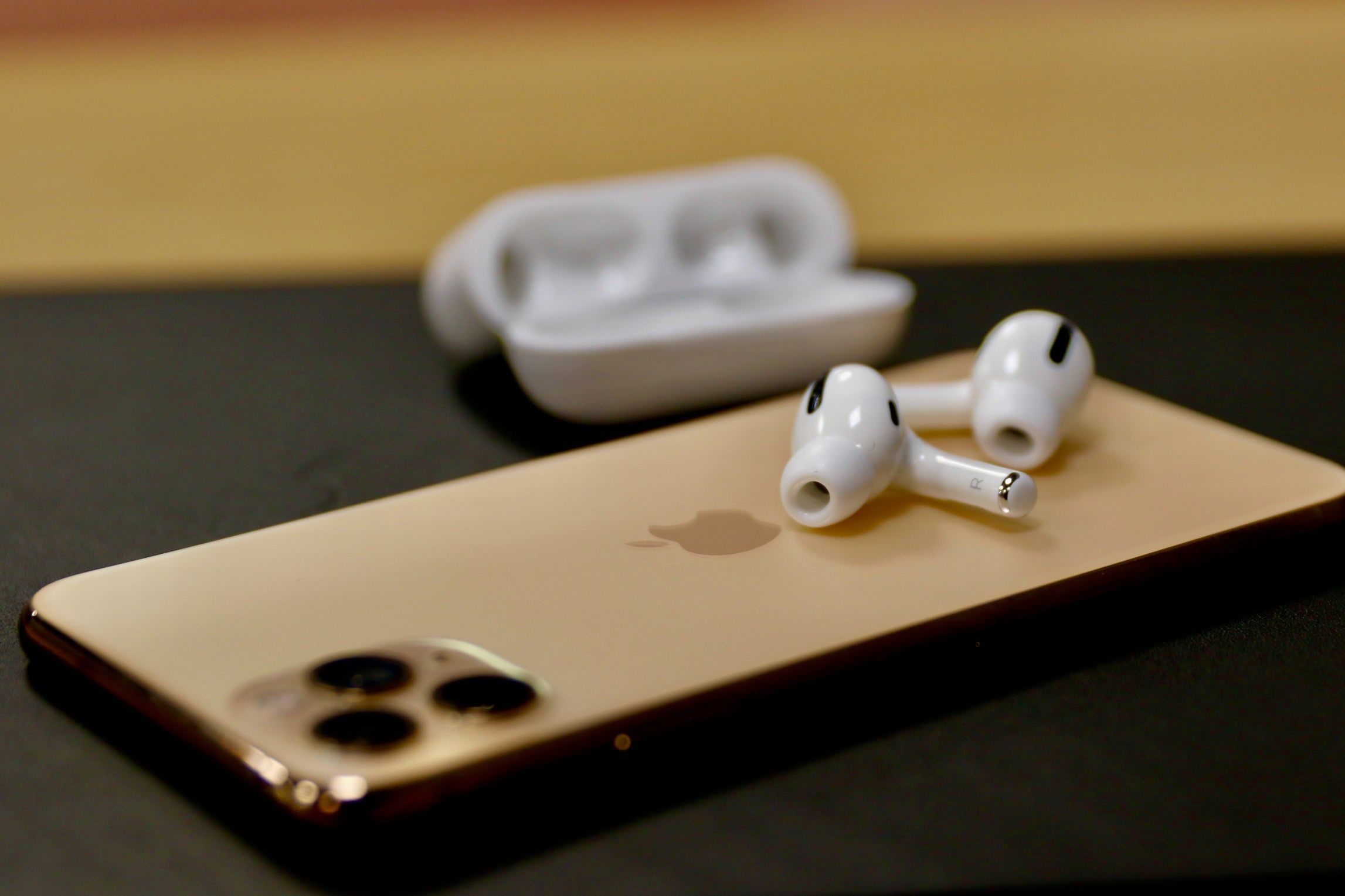 耳机|谁会在乎AirPods Pro的音质，果粉还是苹果？