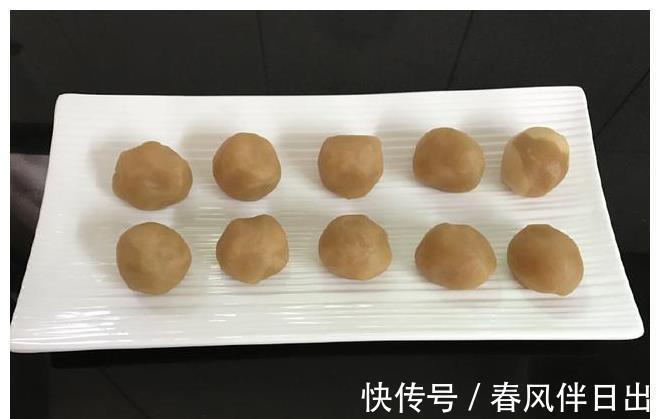 糯米粉|月饼新做法，不用烤箱，不用面粉，软糯Q弹，好吃不胖零失败