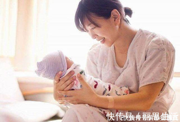 宝妈|“宁愿给孩子喝奶粉”闺蜜送来20袋母乳,宝妈笑着收下却转手扔掉