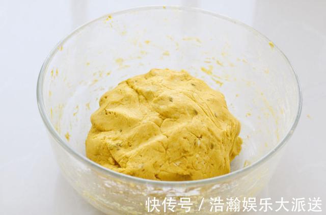 怎样做出完美的南瓜饼不油炸金黄软糯更有营养,孩子还爱吃