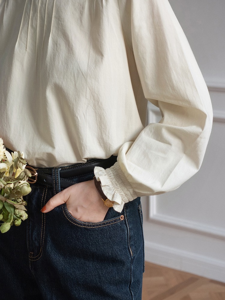 秋冬 秋冬就要穿得复古又时尚,立领压褶棉质衬衣你值得拥有!