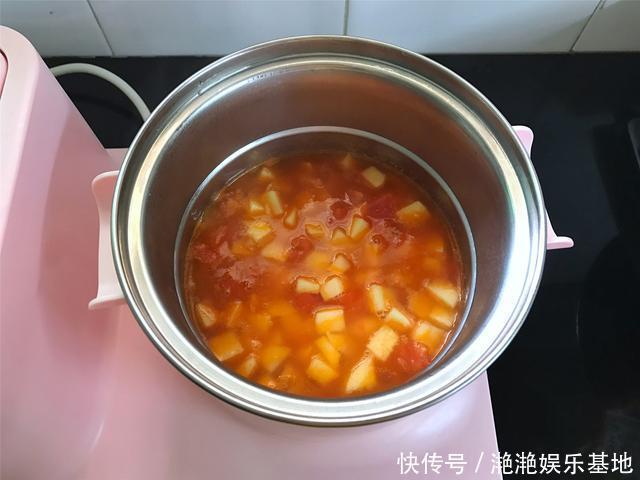  美味可口|剩米饭别再蛋炒饭了，教你新吃法，美味可口又营养，好吃到舔盘