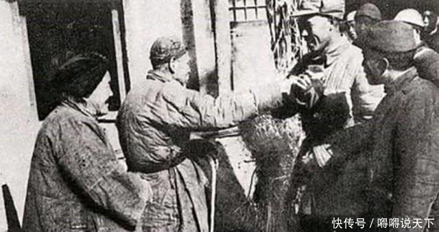 农民阶级|八路军子弹快打光了，70多岁老地主站出来：我家还有十几箱子弹