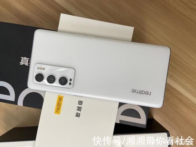 手机|骁龙778G+256GB+三星屏，跌至1699元，轻薄5G手机售价很亲民