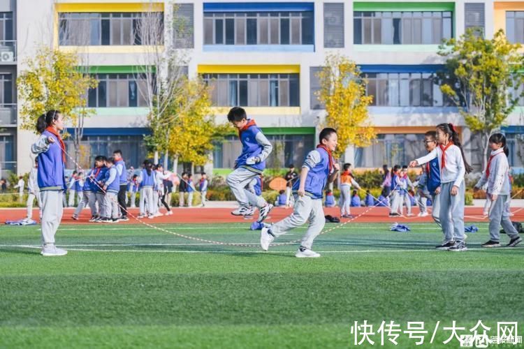 济南|在“减法”中做优“加法”济南市中区原山小学让传统游戏回归童年