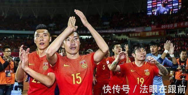 球迷们|吴曦生日国足长篇祝福,是赞扬他为足球倾尽所有,还是另有隐情