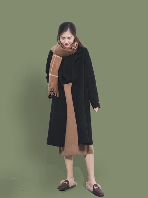 春季大衣正当红，长款呢大衣的6种搭配示范，一衣多穿简单又好看