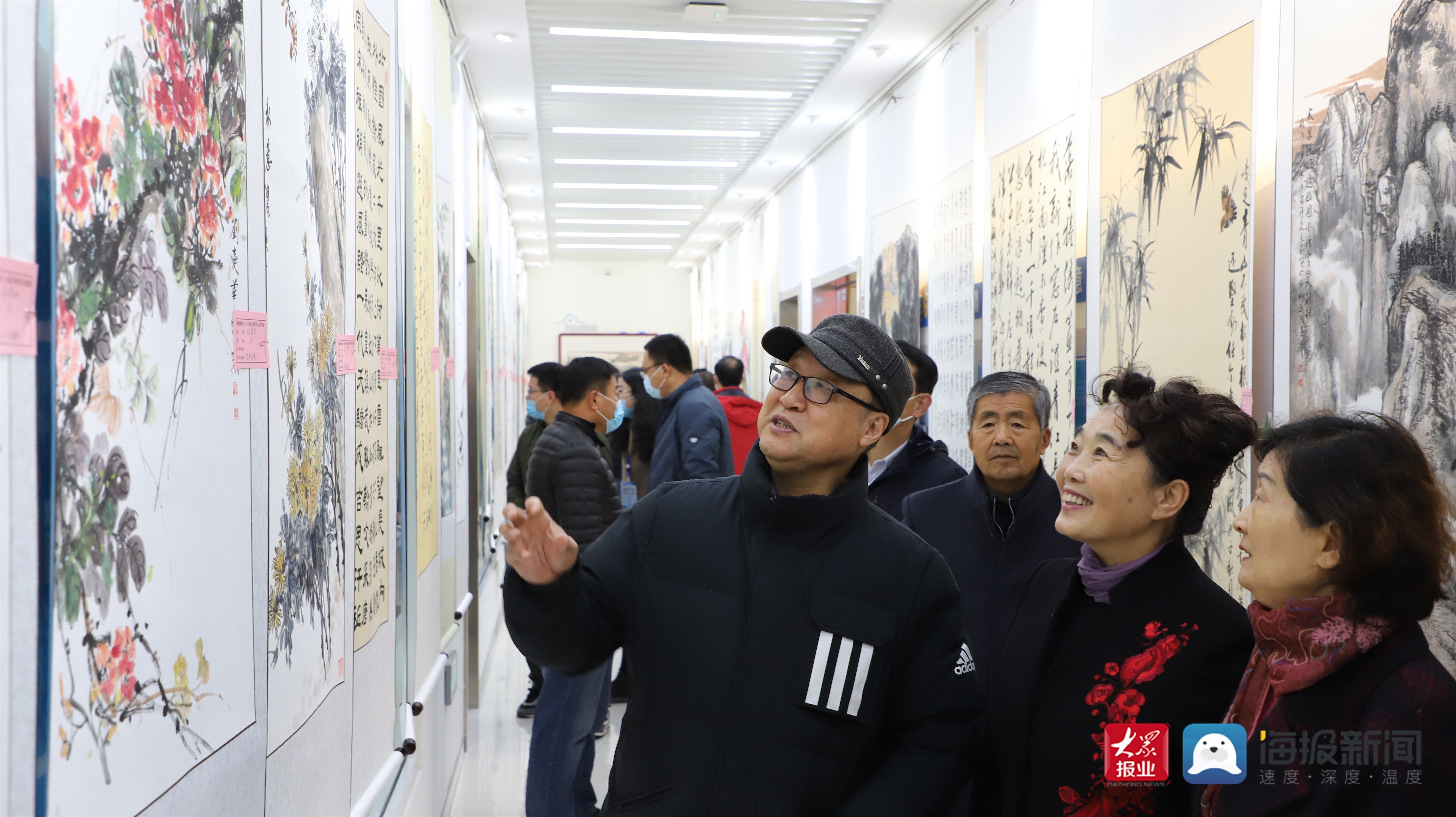  来沾化欣赏“迎新年 枣乡新韵 翰墨鲁北”五级书画家作品联展