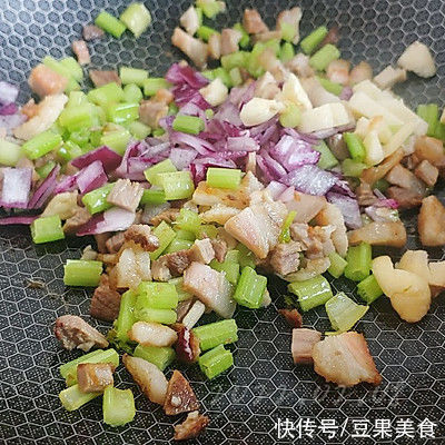 辣肉酱|碎肉炸酱干拌面这样做好吃一百倍！多吃还能助消化