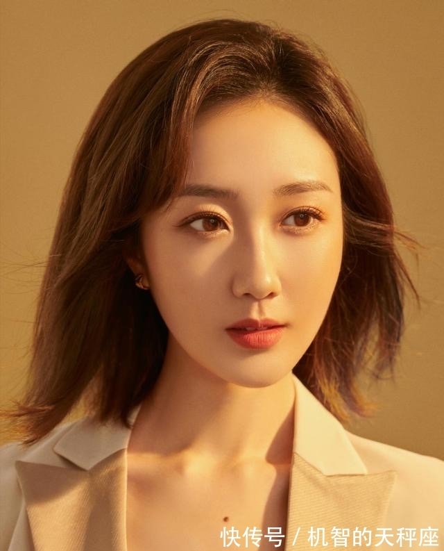 央視新人中，說(shuō)說(shuō)王嘉寧