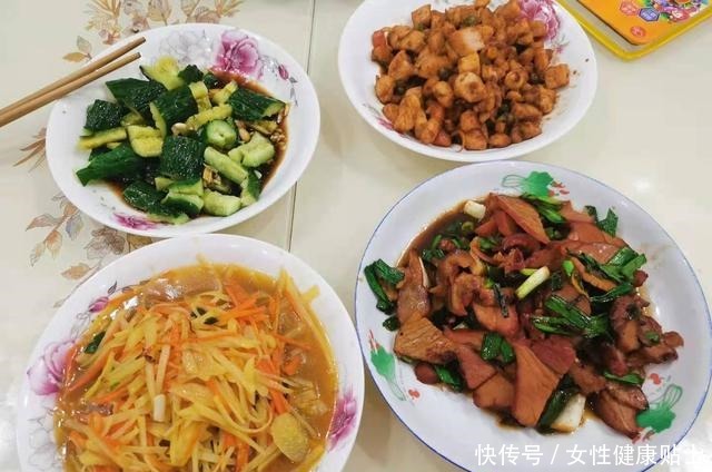 分享一家4口的家常晚餐,4个菜成本只要30元,网友太贤惠了