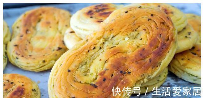 平底锅|正宗葱花饼教程,全程秘诀小技巧,保证酥软又多层,放凉也不硬!