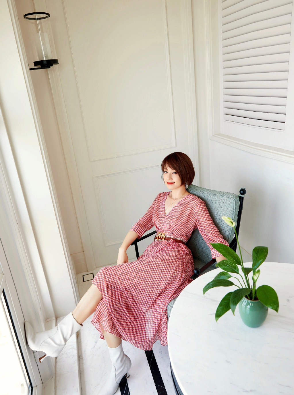 马伊琍穿格子裙也太有味道了吧!减龄又文艺,馋得只想赶紧买一件