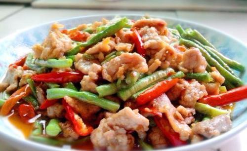 芸豆角|豆角炒肉，豆角有人焯水有人直接炒大厨都不对，难怪不好吃