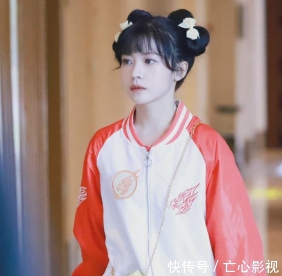 賴美云|《你我皆王者》INTO1人菜癮大要加班，藍(lán)色球服夢回校園，期待了