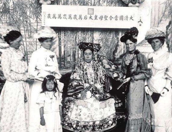 总公司|颐和园有一辆慈禧坐过的奔驰,总公司用10辆车交换,为何遭拒?