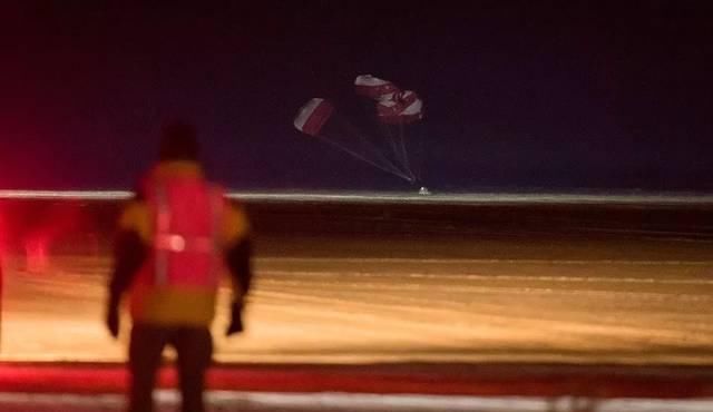 痕迹 成功了?Starliner飞船落地,遇1600度高温毫发无损,没灼烧痕迹