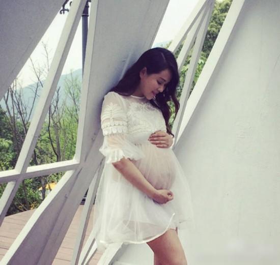 孕妇|95后孕妇朋友圈晒“孕妇照”,沾沾自喜之时,却遭老公怒删朋友圈