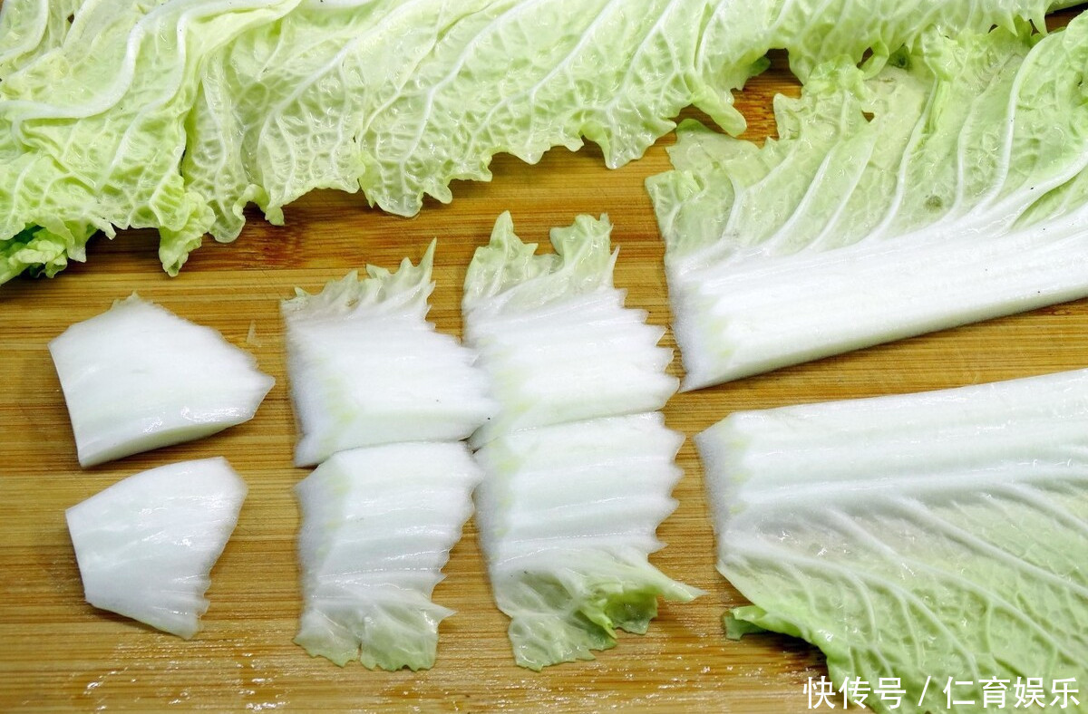 酸脆|做醋溜白菜,两次加醋是关键,白菜酸脆又爽口,超下饭