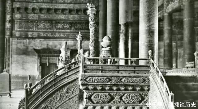 慈禧|慈禧逃亡后，日本人拍下紫禁城原始照片，杂草丛生入目满眼荒凉