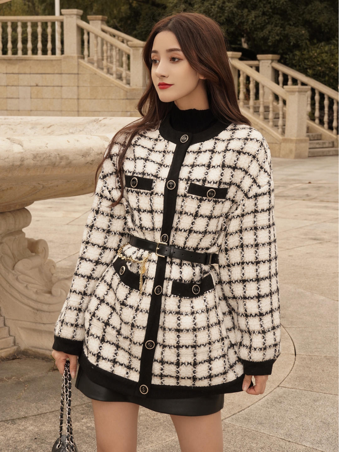 包臀裙|精致女人都爱穿“小香风”套装,学会这些技巧,提升气质又洋气