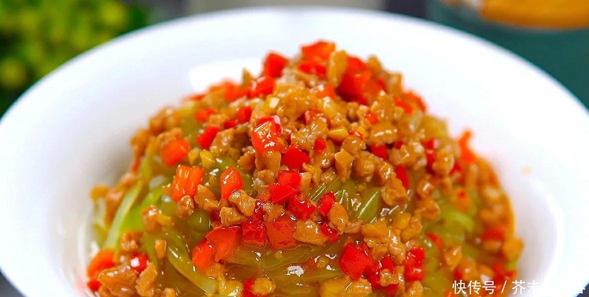 春季要多吃莴笋,教你个新做法,脆嫩爽口,简单又下饭