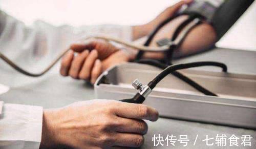 葡萄干|高血压怕缺钾？长期服用降压药的人，不妨吃4种食物“补钾”！