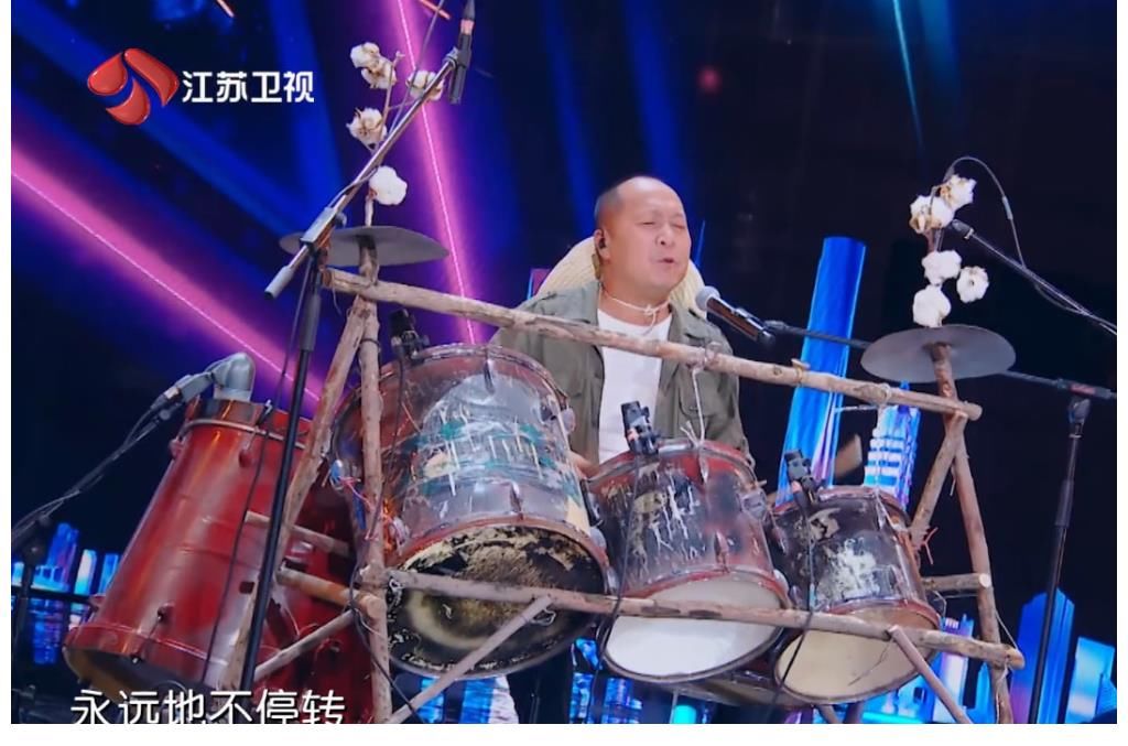 《點(diǎn)贊！達(dá)人秀》的評委不同以往，嚴(yán)肅派謝霆鋒，萌噠噠鄧紫棋