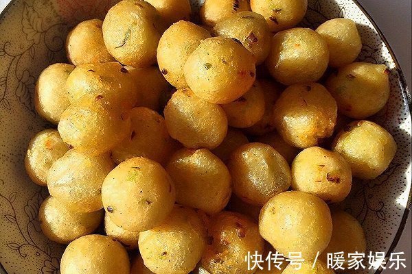 土豆一年吃不腻的做法,香脆可口,好吃过薯条,一口一个不够吃!