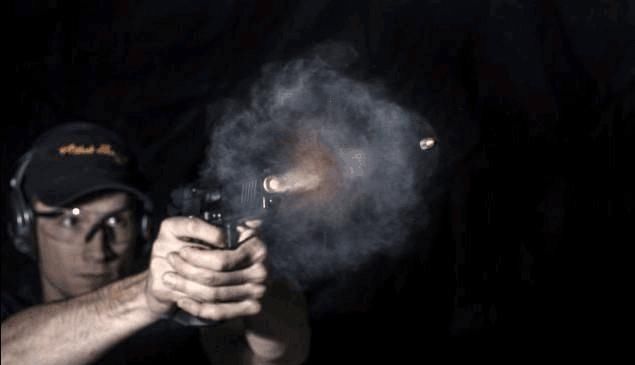 子弹|为何不在子弹上涂毒增强威力？别傻了，偷鸡不成蚀把米。