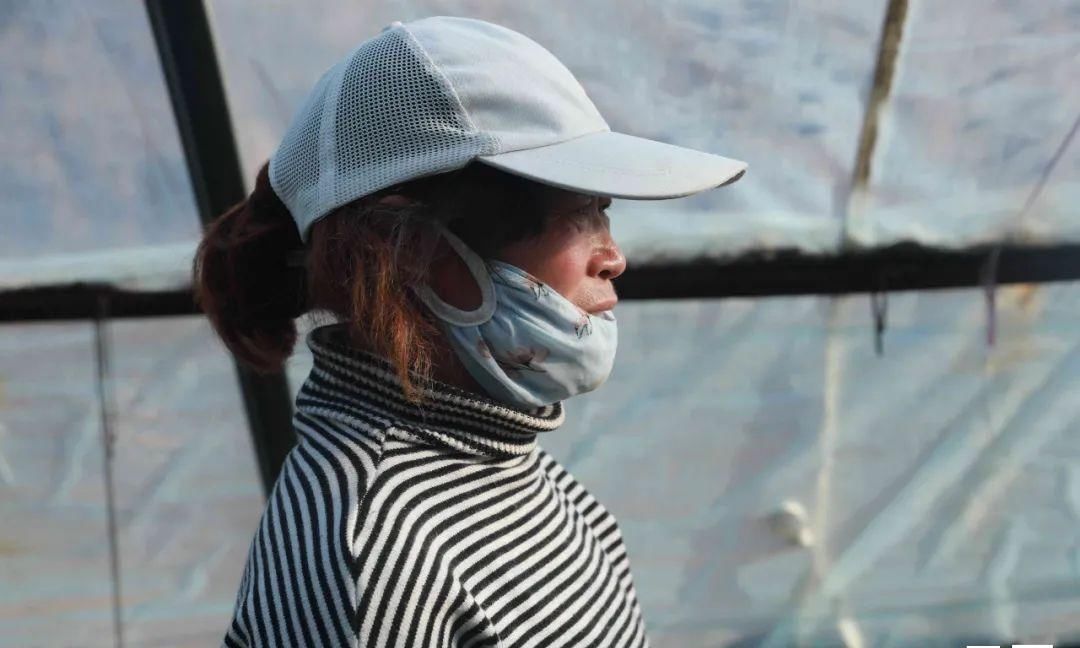 6岁男童成“玻璃人”，不敢玩不敢交朋友，向奶奶哭诉：我好孤独