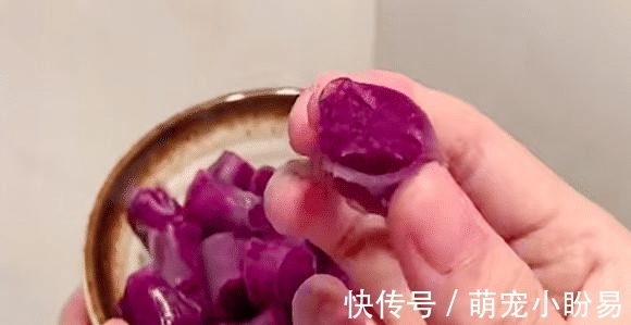 最近好喜欢吃这个，蒸熟用这食材一卷，切段就能吃，免蒸真省事