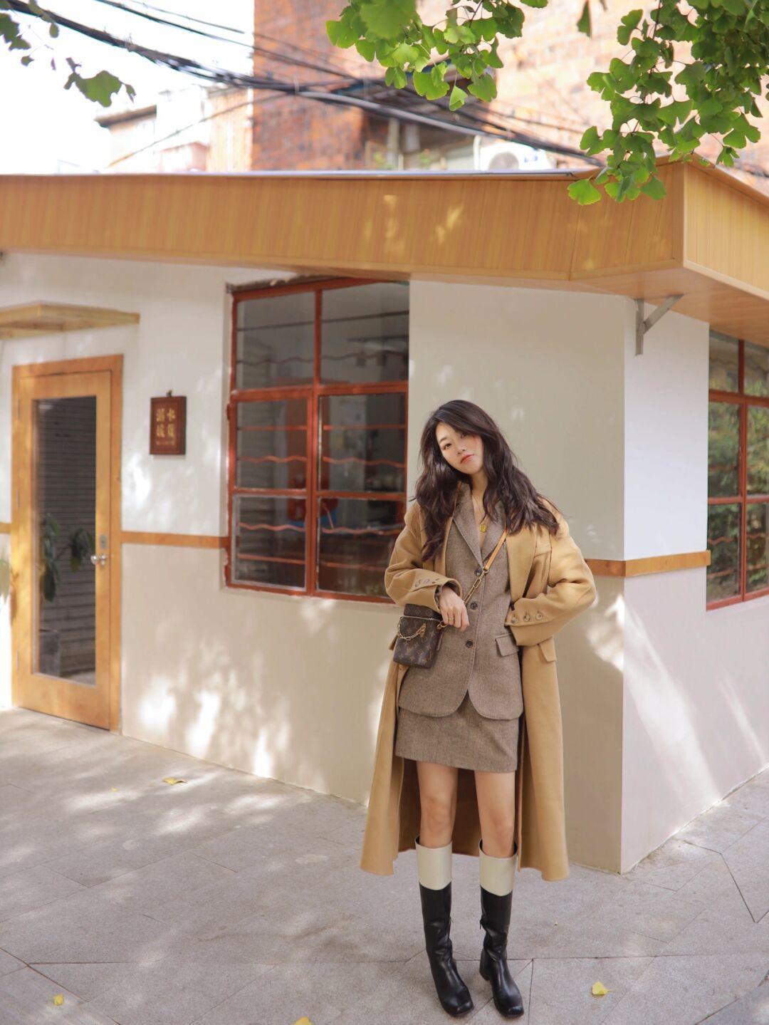 穿搭|冬季搭配单品“买精不买多”,衣橱里要备“大衣”,舒适又时髦