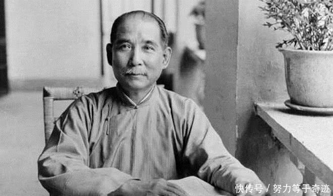 主席|本已经中了状元，就因慈禧不喜欢他的名字落榜，最后却成民国主席！