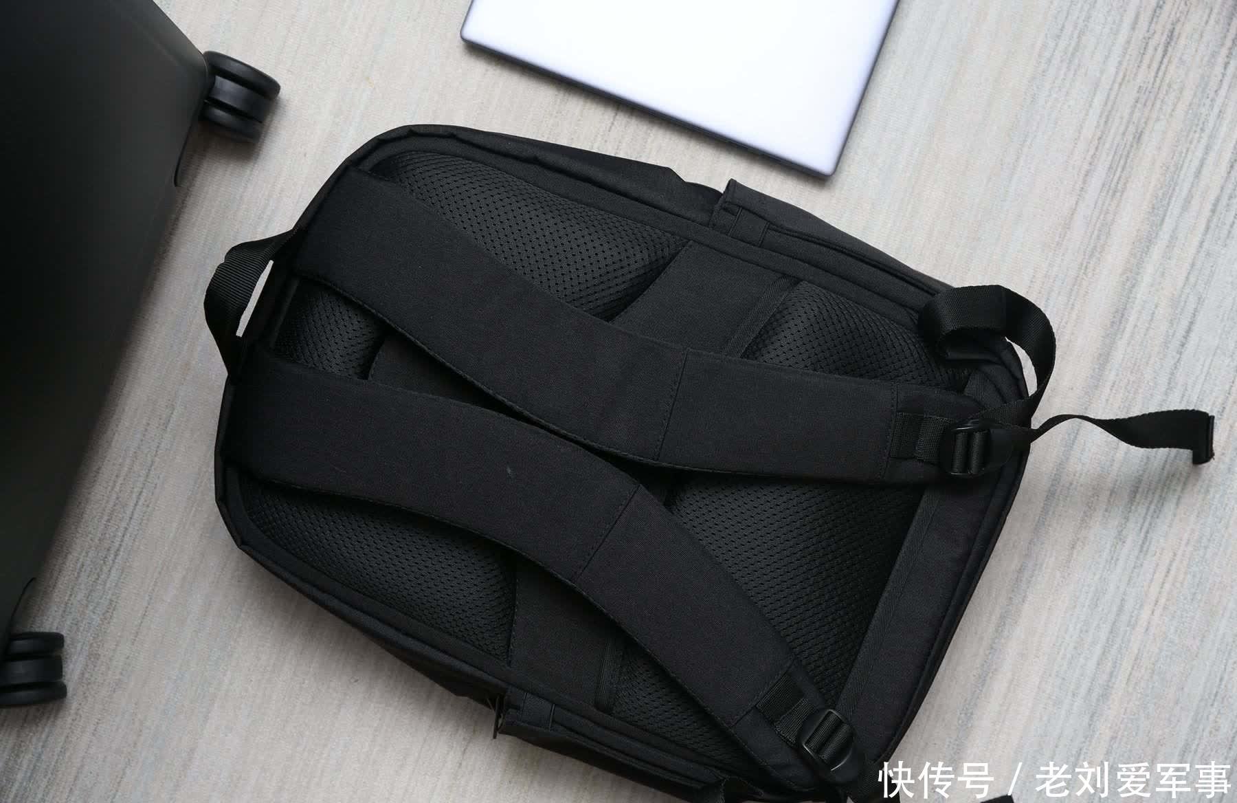背包|“舒适度”和“超收纳”一个都不少,地平线8号Atlas X评测