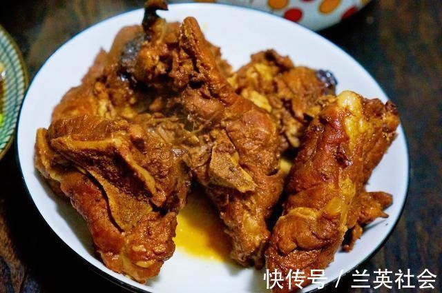 好吃|晒晒一家三口的晚餐,20分钟做好,好吃又营养,家人爱吃身体棒