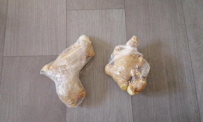 保存生姜，不要只会放冰箱，学会一个好方法，放半年都新鲜不发芽