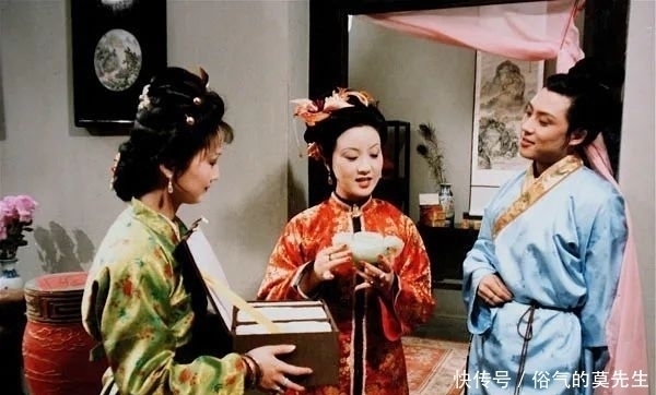 宝玉|贾母明知贾琏不堪,为何让他护送黛玉回南?他一句话就暴露了底线