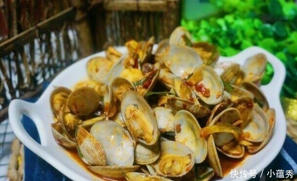 香锅|三道百吃不腻的家常菜做法分享:麻辣香锅,爆炒花蛤,双椒腰果